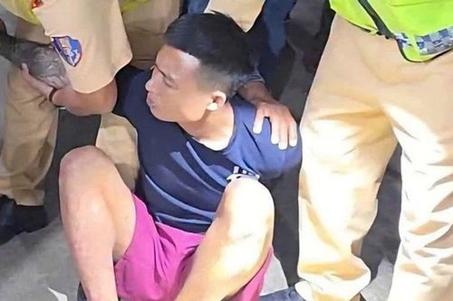 Một trong 4 phạm nhân trốn trại A2 sa lưới: Camera ghi lại cảnh Lê Văn Cường trên xe khách