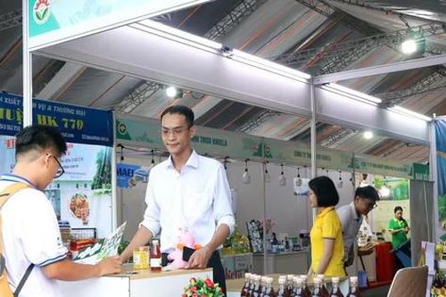 TP.HCM: Hội chợ sản phẩm công nghiệp nông thôn quy tụ 350 gian hàng