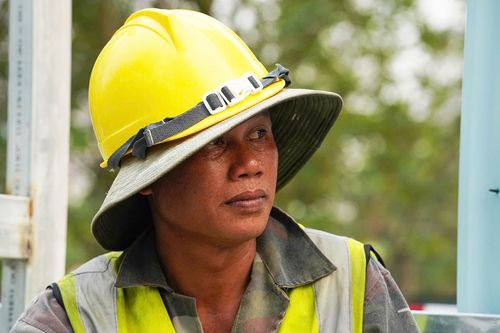Dự báo thời tiết ngày 24/10: Miền Bắc oi bức, miền Nam có nơi mưa dông