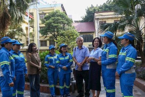 Đồng hành cùng những người giữ sạch không gian sống