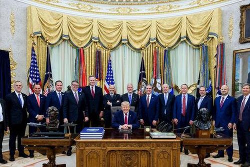 Bầu cử giữa kỳ tại Mỹ: Phép thử cho Tổng thống Donald Trump