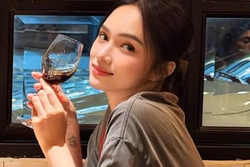 Trạng thái độc thân của Hương Giang gây chú ý