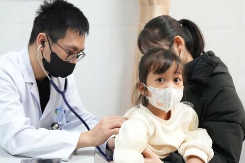 Khi thời tiết thay đổi, 6 nhóm người dễ gặp vấn đề hô hấp hơn: Ai cần đặc biệt chú ý?