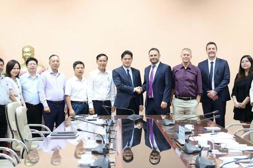 Thúc đẩy hợp tác trong phát triển giải pháp chẩn đoán nhanh