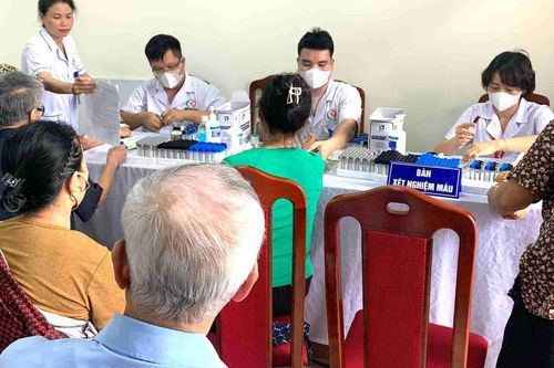 Mở rộng bao phủ chăm sóc sức khỏe toàn dân từ Nghị quyết 72-NQ/TW