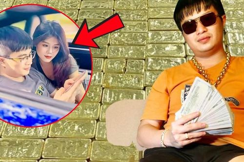 Mua hộ gần 100 kg vàng, bạn gái của Mr Pips bị cáo buộc rửa tiền