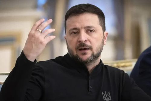 Tổng thống Volodymyr Zelensky bác bỏ tuyên bố khôi phục dịch vụ 'Starshield' của Tổng thống Donald Trump