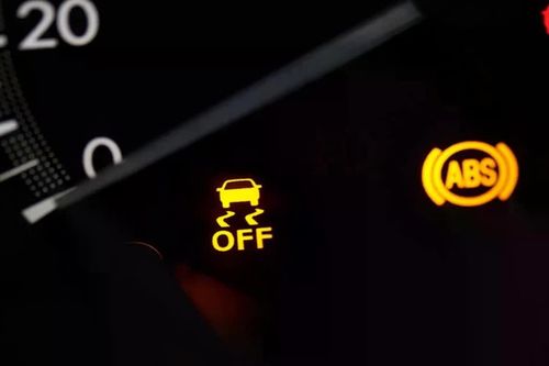 Xe sẽ bị trượt đăng kiểm nếu hiển thị đèn vàng báo lỗi hệ thống ABS