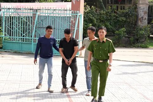 Truy bắt nhanh đối tượng cướp tiệm vàng