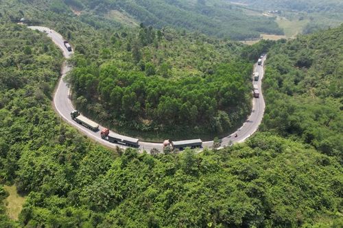 Đề xuất đầu tư 110 tỉ đồng xử lý 71 đoạn cong nguy hiểm trên Quốc lộ 49