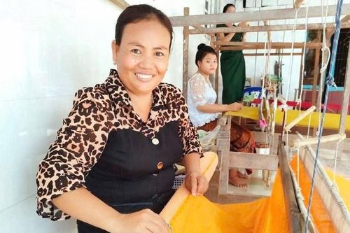Giữ nghề dệt thổ cẩm Khmer, mở hướng phát triển du lịch cộng đồng