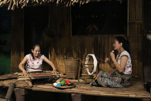 Vì một miền quê đáng sống: Tà Lài hồi sinh nghề thổ cẩm, kết nối du lịch cộng đồng