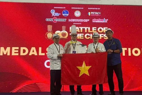 Đội tuyển đầu bếp Hà Nội giành huy chương vàng cuộc thi nấu ăn quốc tế