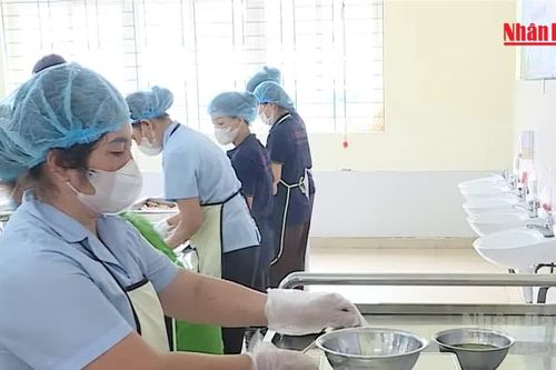 [Video] Bữa ăn học đường: ưu đãi phải đi cùng trách nhiệm