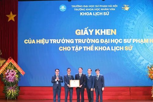 Khẳng định vị thế trong đào tạo và nghiên cứu lịch sử
