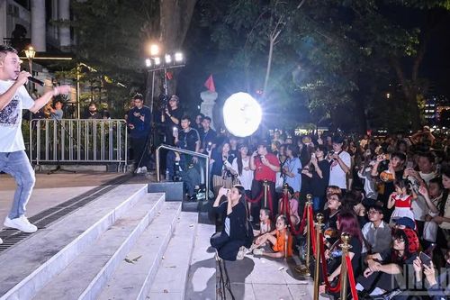 Tán Đa show: Sân khấu nhỏ nhưng đam mê lớn, ước mơ lớn và ý nghĩa lớn