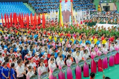 Thắp lửa đại hội thể thao, Huế khơi dậy khát vọng vươn xa