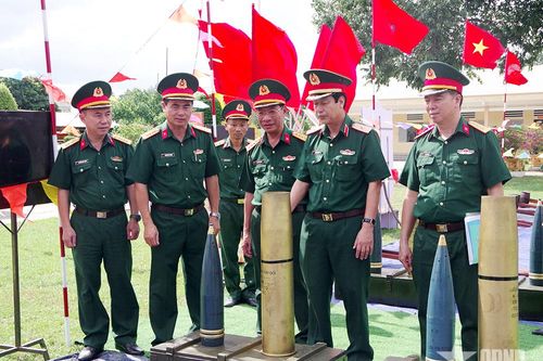 Luyện giỏi, rèn nghiêm, xây dựng đơn vị vững mạnh toàn diện