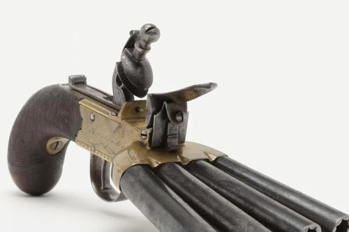 Súng chân vịt: Thiết kế vũ khí độc lạ trước thời đại súng ổ quay