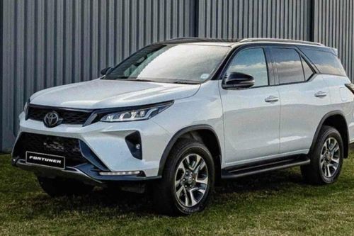 Cập nhật bảng giá lăn bánh xe Toyota Fortuner tháng 10/2026 mới nhất