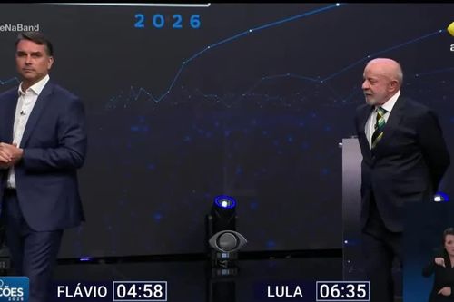 Hai ông Lula và Flávio Bolsonaro dốc sức vận động trước giờ bầu cử vòng hai Brazil