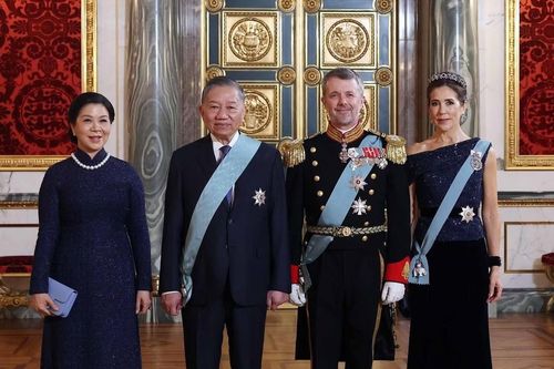 Sự đón tiếp tình cảm, thân tình dành cho Tổng Bí thư, Chủ tịch nước và phu nhân