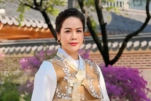 Nhật Kim Anh có tin vui ở tuổi 41