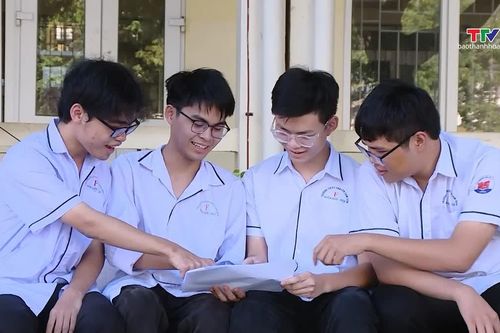 Bản tin Thời sự tối 25/10/2026: Hai chàng trai “vàng” của THPT Chuyên Lam Sơn