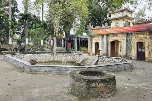 Mái chùa nuôi dưỡng bậc minh quân