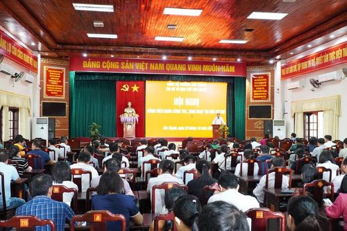 Hơn 100 đảng viên phường Bàn Thạch tìm hiểu Quy định số 221-QĐ/TW