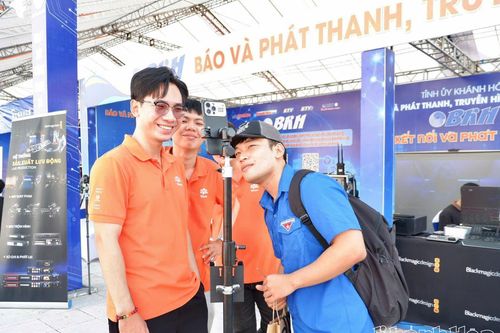 “Tòa soạn số” đến với công chúng