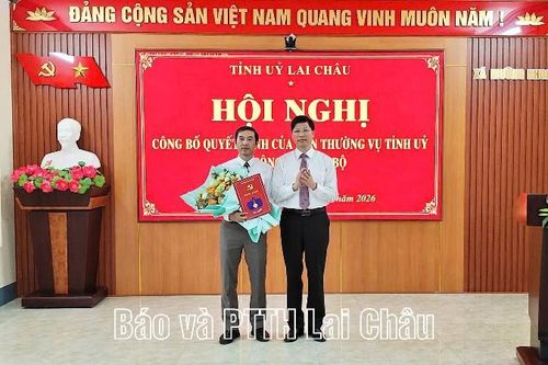 Hội nghị công bố Quyết định của Ban Thường vụ Tỉnh ủy về công tác cán bộ