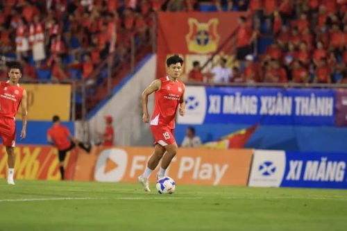 Ninh Bình 0-0 CLB CA TP.HCM (Hiệp 1): Nhập cuộc hứng khởi
