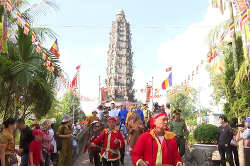Gìn giữ và phát huy giá trị di sản Lễ hội Chùa Cổ Lễ