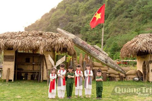 'Níu chân' du khách mùa thấp điểm