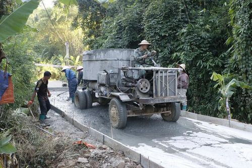 Đầu tư hạ tầng, thúc đẩy phát triển