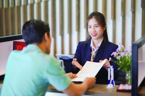 Bảo hiểm nhân thọ tìm sức bật sau những năm "sâu rễ bền gốc"