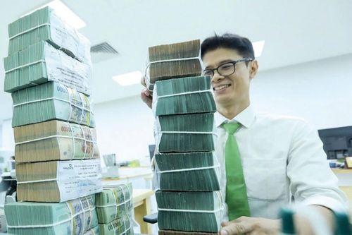 "Đánh thức" dòng vốn nội cho thị trường chứng khoán
