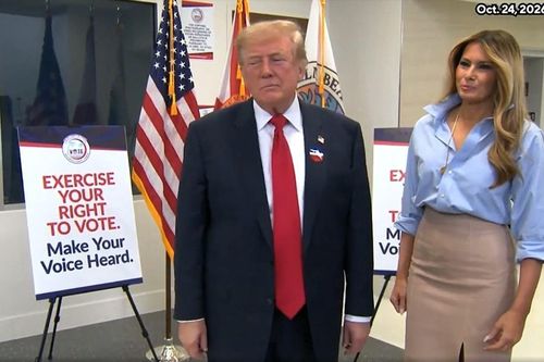 Vợ chồng Tổng thống Trump đi bỏ phiếu sớm bầu cử giữa kỳ