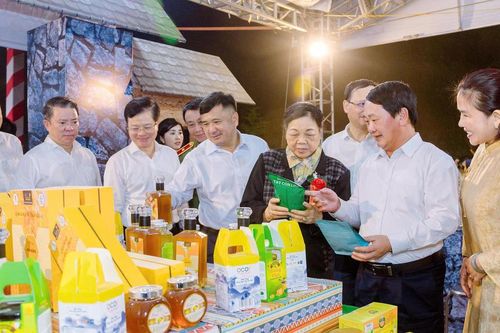Tuyên Quang mở rộng không gian giao thương Việt – Trung, thúc đẩy kinh tế biên mậu