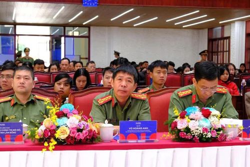 Trang bị kỹ năng bảo vệ trẻ em trên không gian mạng cho giáo viên