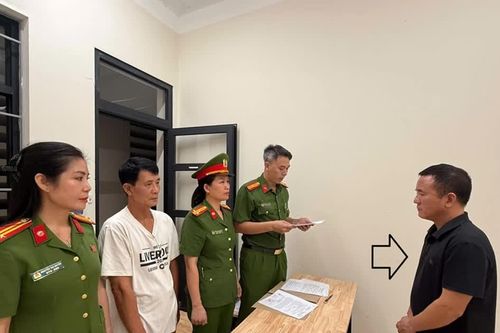 Truy tố hai giám đốc chôn, lấp trái phép và sử dụng hàng ngàn tấn chất thải trái quy định