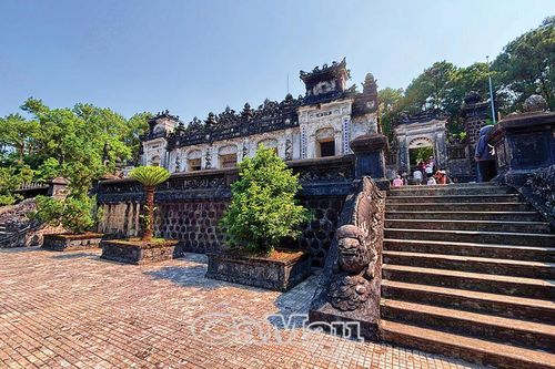 Kiệt tác kiến trúc lăng tẩm triều Nguyễn
