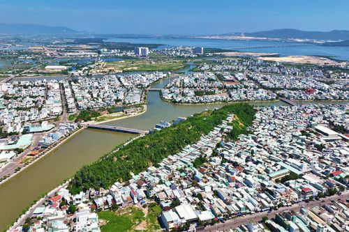 Vì sao ngọn núi giữa lòng Quy Nhơn đang gây 'bão' dư luận?
