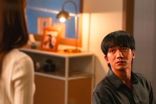 Đỗ Nhật Hoàng trở lại sau 'Mưa đỏ', đóng cảnh thân mật với Mie trong phim tình cảm