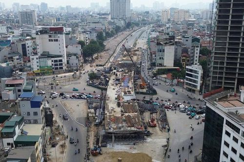 Tăng tốc thi công 2 cầu vượt trọng điểm trên Vành đai 1 Hà Nội