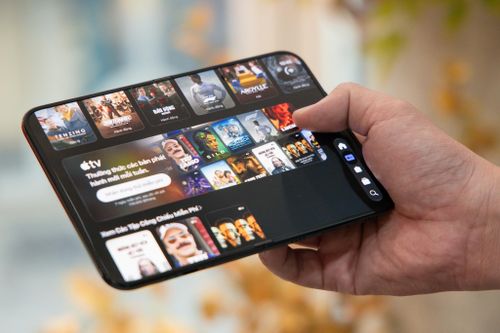 Apple vượt qua Nvidia sau khi iPhone Duo mở bán