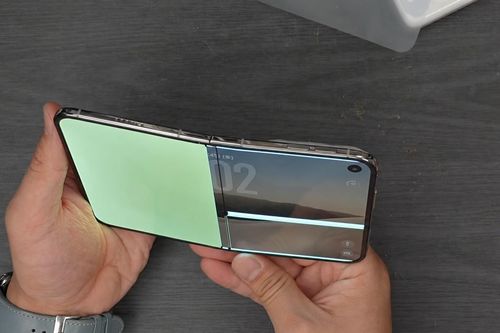 Đây là lý do iPhone Duo hỏng màn hình?