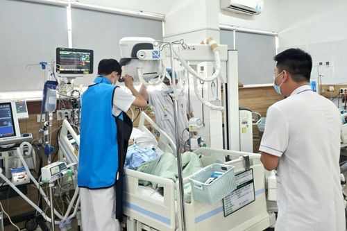 Vụ cháy nhà khiến gia đình 5 người gặp nạn, một trẻ tử vong