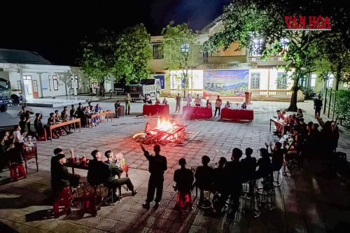 Gần dân từ những ngày ở La Lay